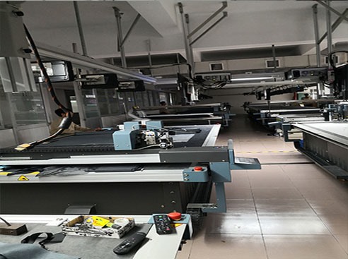 自动化裁剪设备